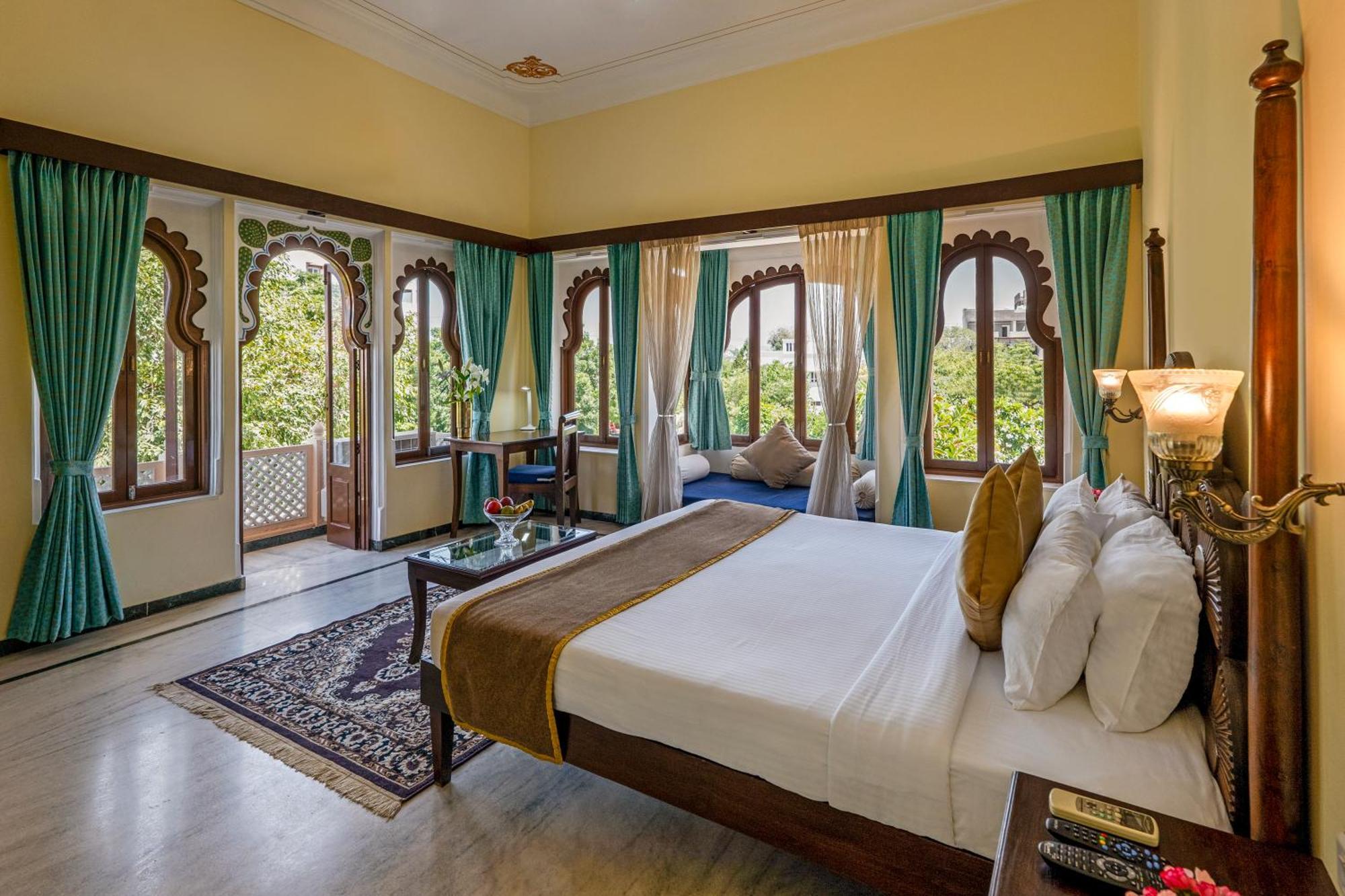 Hotel Sterling Jaisinghgarh Udajpur Zewnętrze zdjęcie